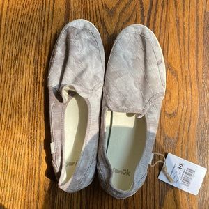 NWT Sanuk Pair O Dice shoes